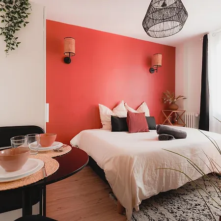 Jolie Ideal Pour Professionnels Et Couples Proche Paris Apartmán *